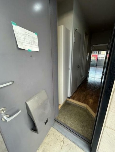 玄関　他部屋参考。