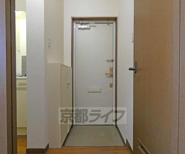 玄関　広めの玄関です。