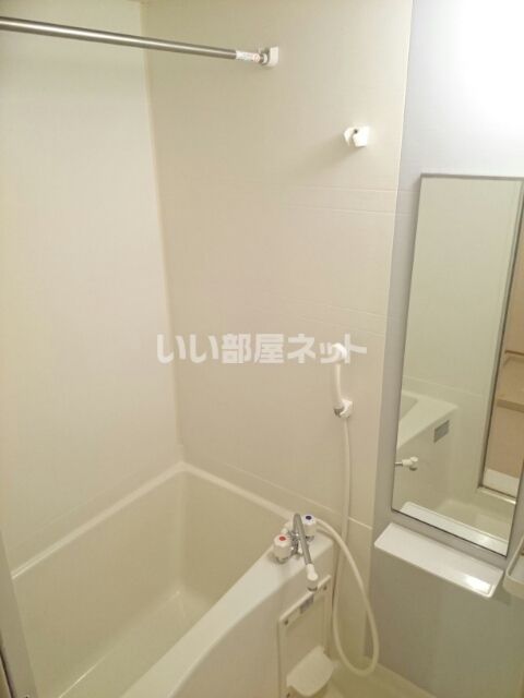 Yi アイリスの風呂写真