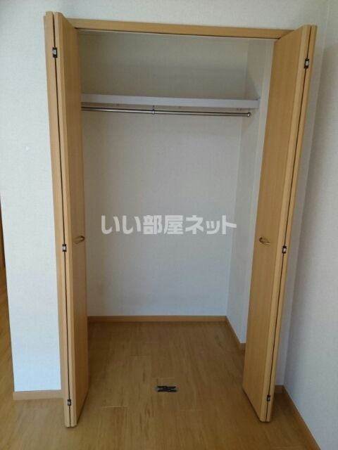 Yi アイリスの内装写真