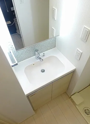 洗面設備　※別部屋の参考写真です。