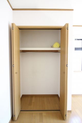 収納　（別タイプ参考写真）イースト本駒込　文京区本駒込1