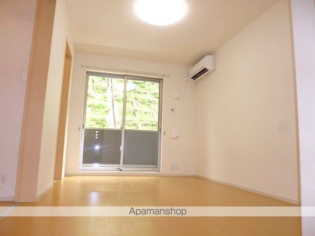 ビバーチェIの居間写真