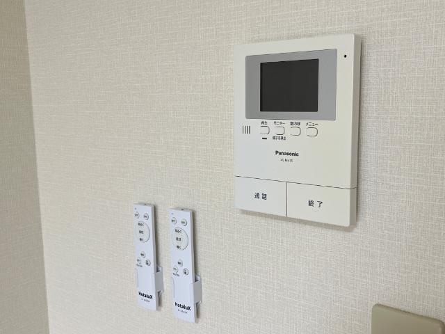セキュリティ　明るい色調の室内です