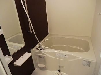 バス・シャワールーム　お風呂です