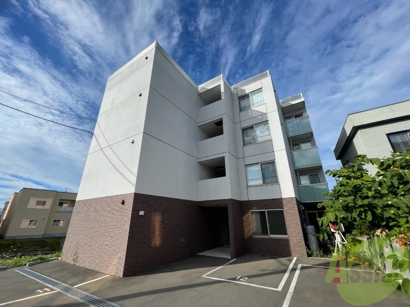 建物外観　札幌市西区宮の沢三「ベルフォレII」