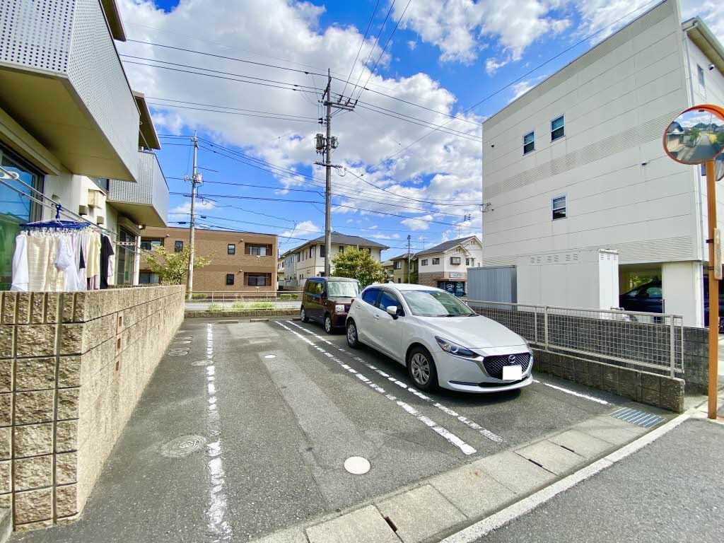 その他部屋・スペース　駐車場