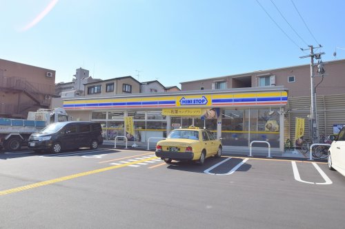 コンビニ　ミニストップ 大阪浜2丁目店（コンビニ）まで233m