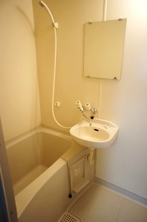 バス・シャワールーム　浴室