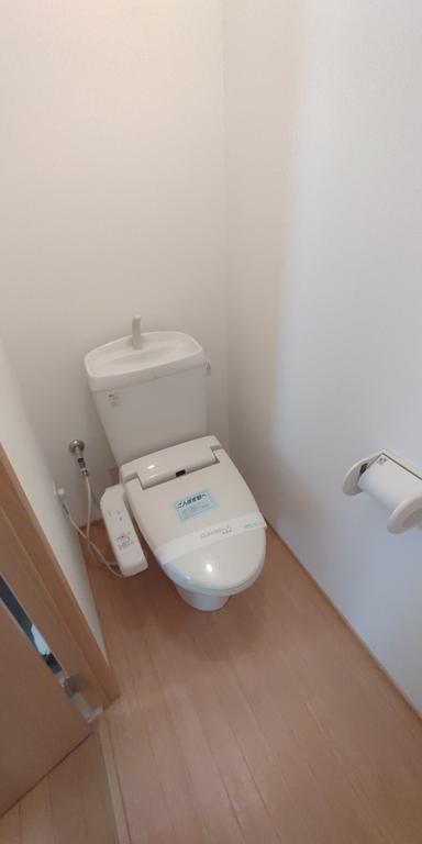ＪＲ呉線 矢野駅 徒歩24分 2階建 築22年のトイレ写真