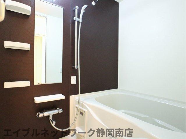 バス・シャワールーム　日々の暮らしに欠かせないお風呂です
