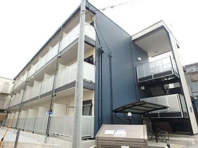 川崎市中原区宮内のマンションの建物外観