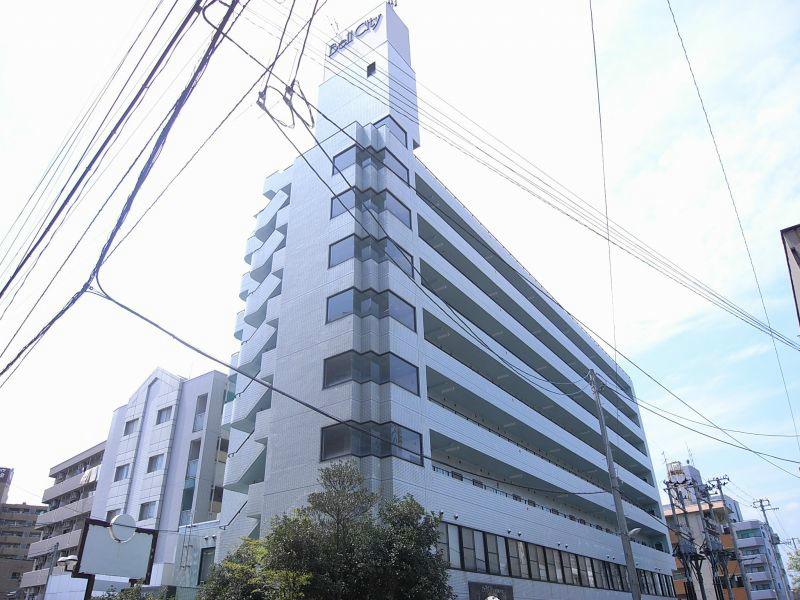 仙台市若林区大和町のマンションの建物外観