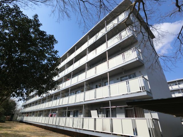 成田市吾妻のマンションの建物外観