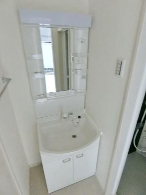 【立川市栄町のマンションの洗面設備】