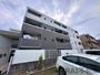 柏原駅より徒歩10分 築12年7ヶ月 4階建の賃貸物件
