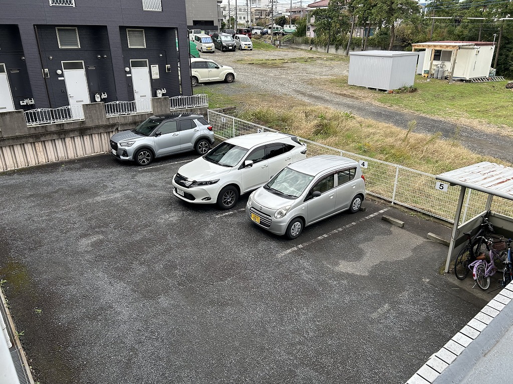 【ラビリンスの駐車場】