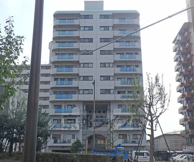 京都市下京区中堂寺坊城町のマンションの建物外観