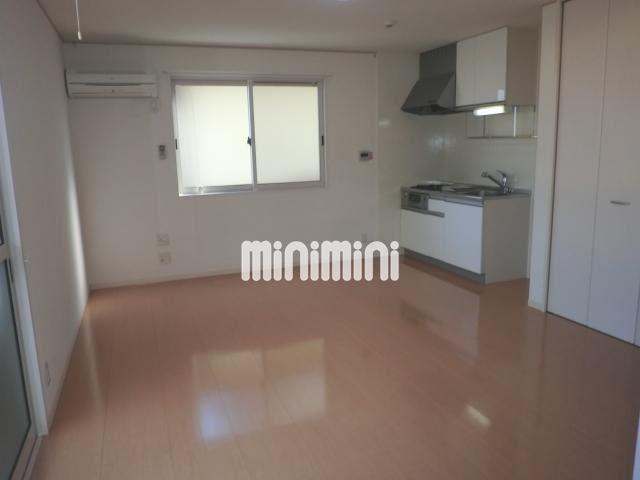 居室・リビング　エアコン・照明器具付きのお部屋です。