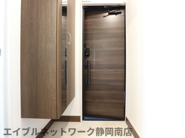 玄関　きれいな玄関です