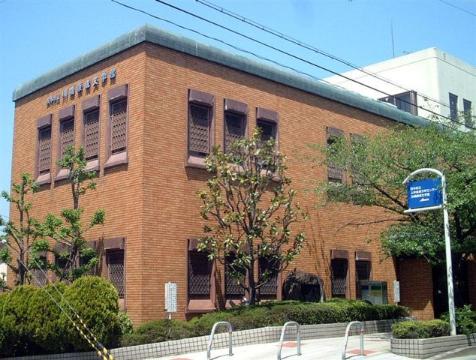 メゾンアエロスタ　茨木市立川端康成文学館（その他　370m）