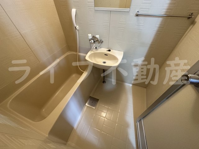 バス・シャワールーム　お風呂です