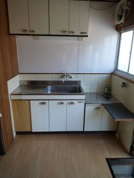 小林茂貸家のキッチン写真