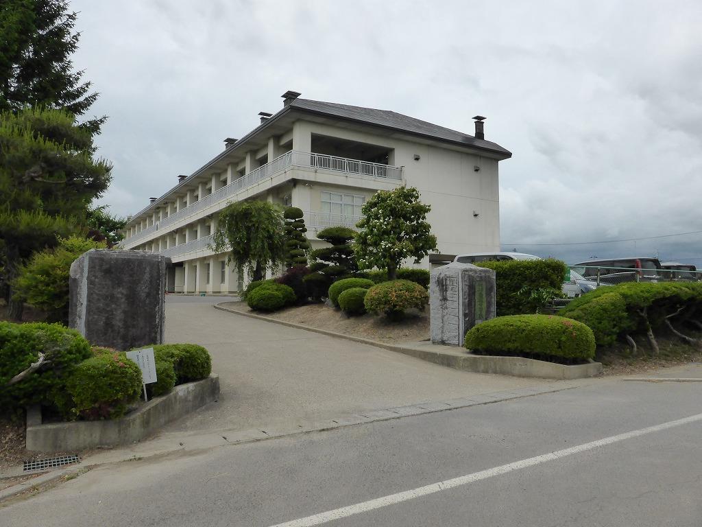 中学校　花巻市立南城中学校（中学校）まで1007m