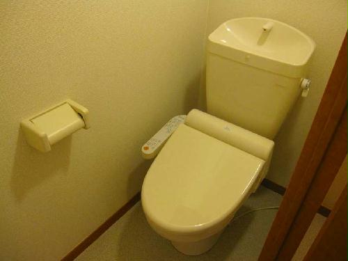 トイレ　バス、トイレ別です。