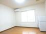 居室・リビング　採光性の良い明るいお部屋です