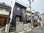 八尾駅より徒歩13分 築4年4ヶ月 2階建の賃貸物件