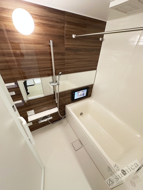 バス・シャワールーム　浴室テレビ付きのバスルーム♪♪