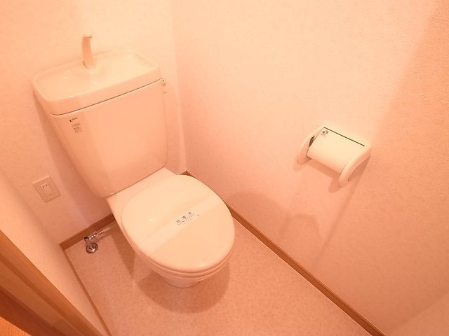 トイレ　シンプルで使いやすいトイレです