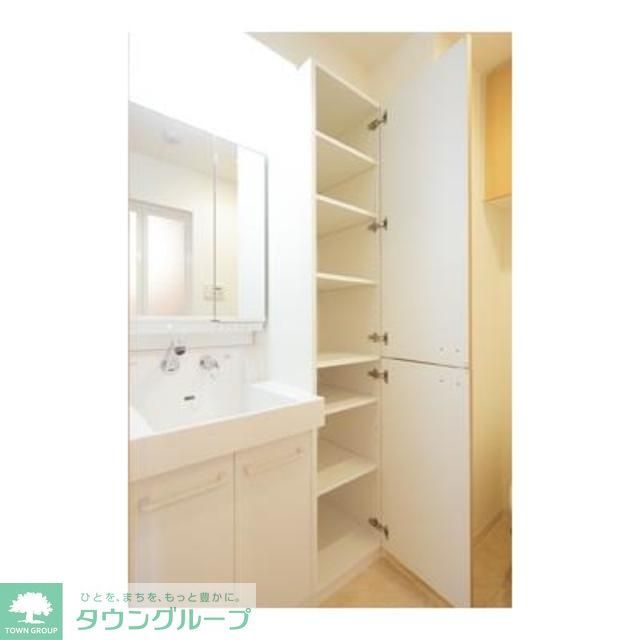 洗面設備　※写真は同タイプ住戸です。