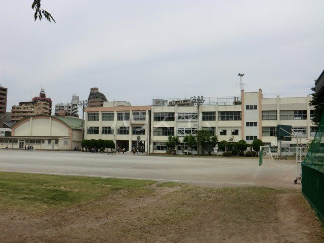 小学校　八王子市立第四小学校（小学校）まで371m