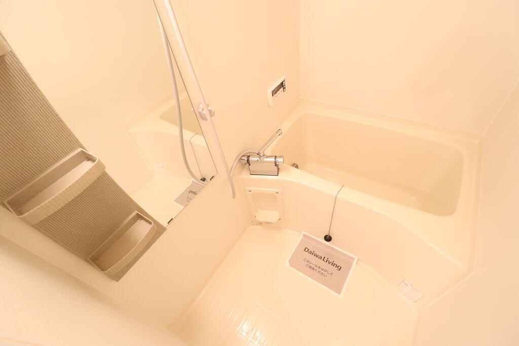 バス・シャワールーム　バスルーム