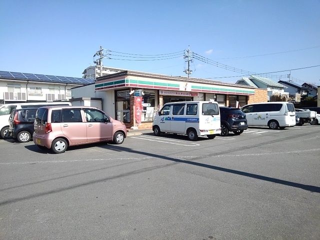 コンビニ　セブンイレブン（コンビニ）まで80m