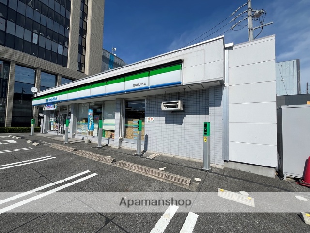 コンビニ　ファミリーマート　岡崎明大寺店（コンビニ）まで550m