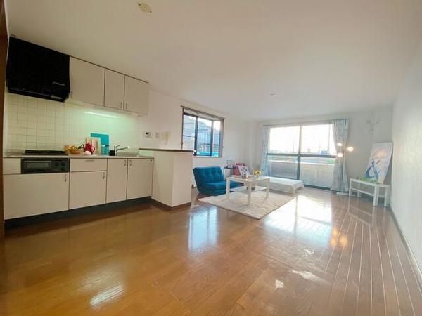 居室・リビング　開放的なワンルームです