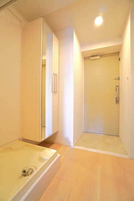 玄関　※写真は同タイプ住戸です。