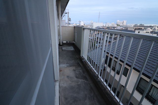 バルコニー　同物件別部屋のお写真です。