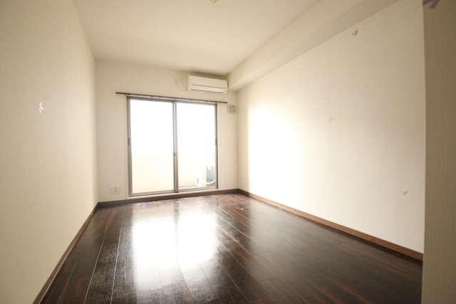 居室・リビング　※別室の参考写真の為、現況優先です。