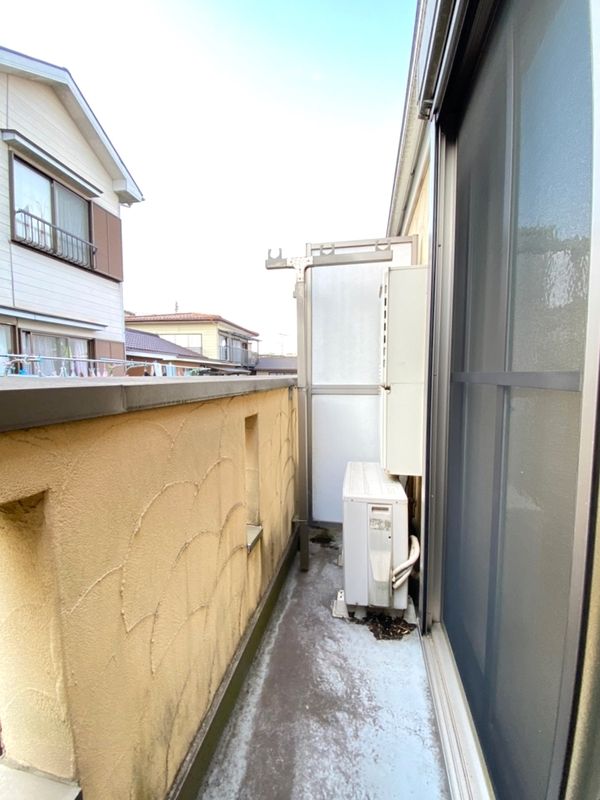 バルコニー　お洗濯にも便利なバルコニー付き