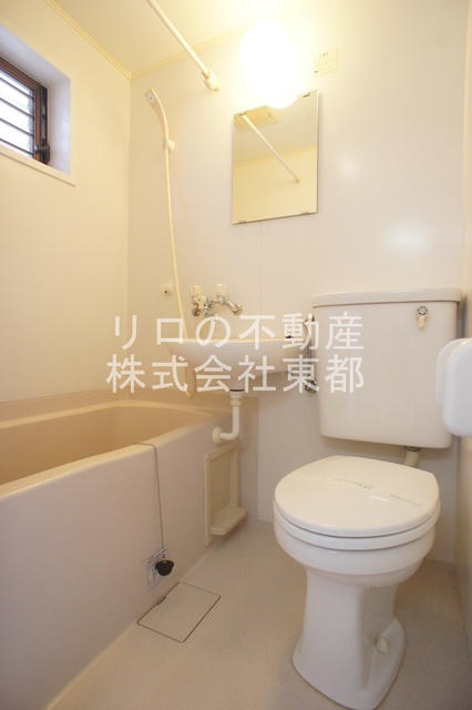 バス・シャワールーム　お掃除がしやすい洗面台付き３点ユニットです☆