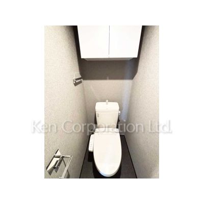 トイレ　同タイプ4階のお部屋を撮影。仕様が異なることがあります。