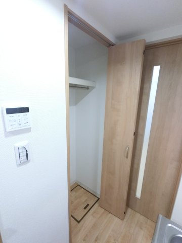 収納　※反転タイプ