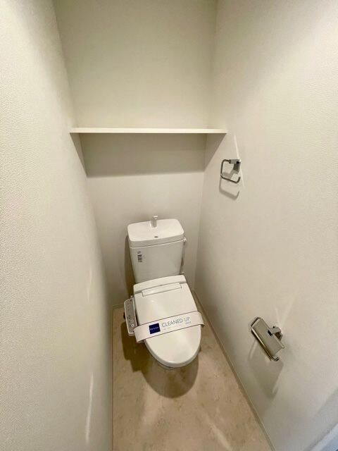 トイレ　※別部屋参考写真