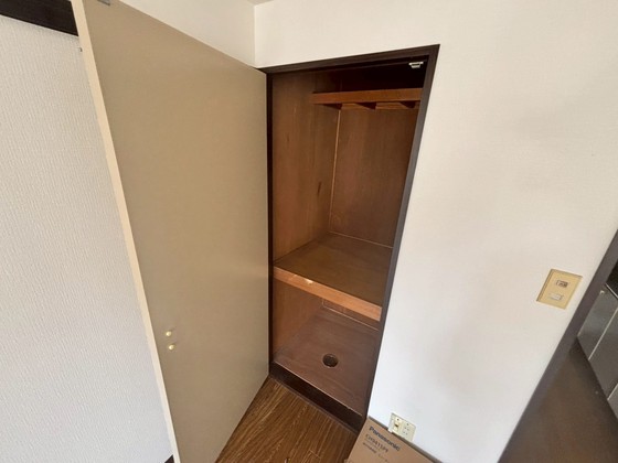 収納　※別部屋の写真です