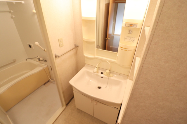 洗面設備　シャンプードレッサー