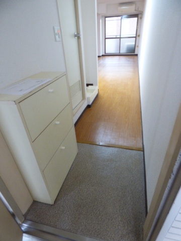 玄関　シューズボックス付き玄関